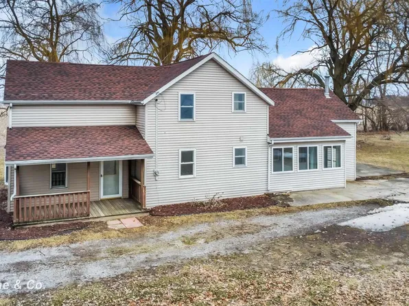 2818 E Brooks Rd, Freeland, MI 48623