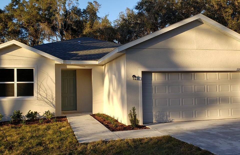 1st image of 2205 Holly Ln