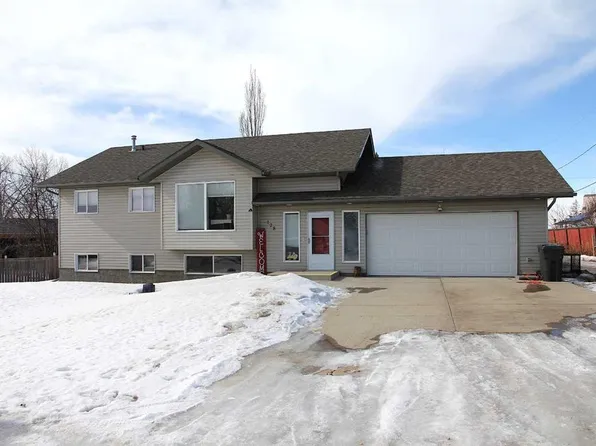 128 2nd Ave SE, Marshall, SK S0M 1R0