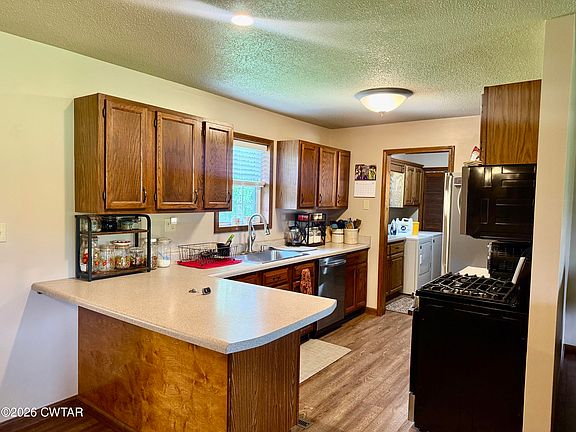 5th image of 3059 N County Home Rd