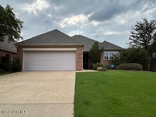 113 Dover Ct, Starkville, MS 39759