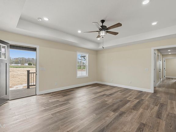 4th image of 410 Gibson Loop