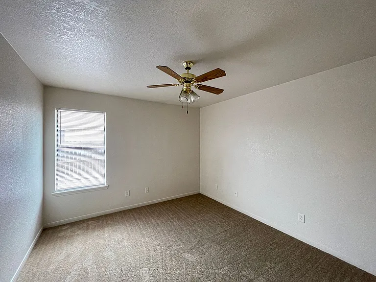 3206 Dannen Court — Photo 12