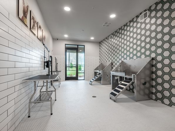 2210 N Orange Blossom Trl #116