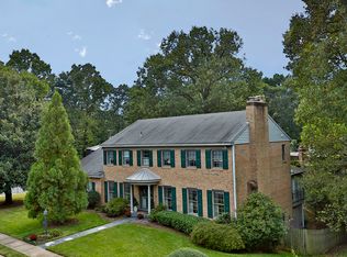 4100 N Ridgeview Rd, Arlington, VA 22207