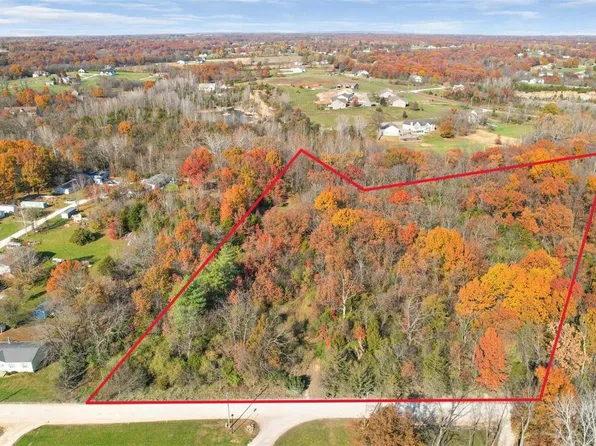 3079 Creek Rd, Moscow Mills, MO 63362