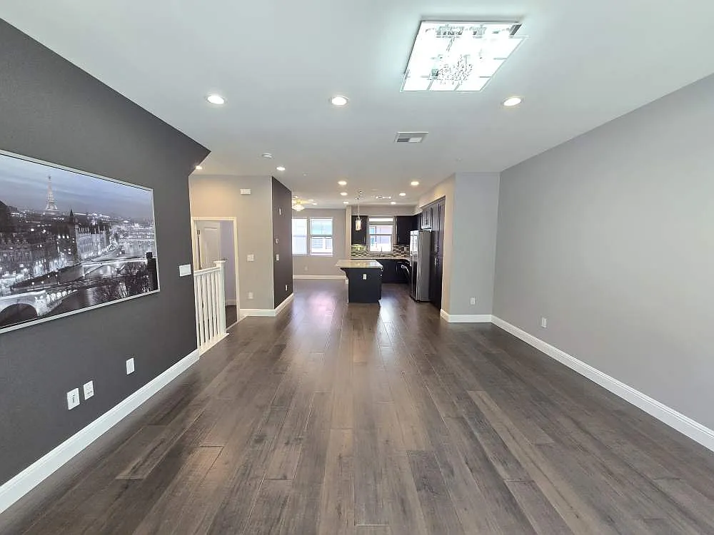 3 bed, 3.5 bath, 1730 sqft, $5,800 — Photo 4