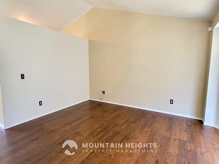 1953 W Black Angus Dr — Photo 5