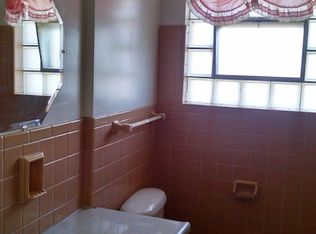 5033 W Keefe Ave APT 4, Milwaukee, WI 53216