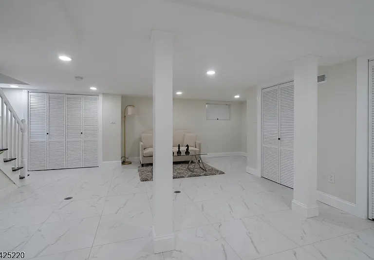 6 Dawes Ave — Photo 28