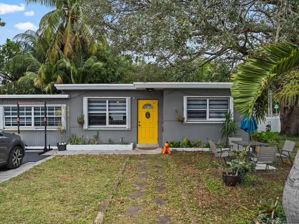 5829 Hayes Street, Hollywood, FL 33021