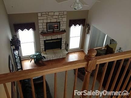 4th image of 33162 Frank Lor Dr