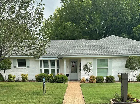 341 Cedarwood Ln, Hewitt, TX 76643