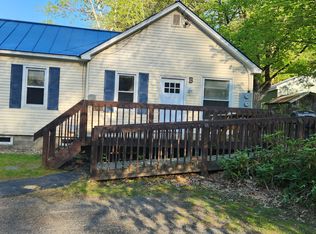 335 Grafton St #B, Chester, VT 05143