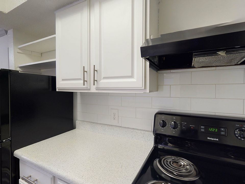 1st image of 9750 Forest Ln #906