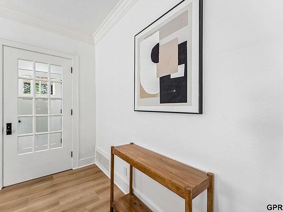 5th image of 5013 Nicholas St