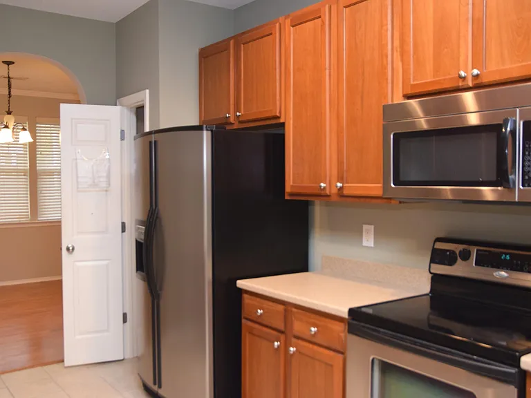 8224 Stone Cellar Dr — Photo 9