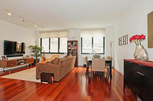 Rented by Mazzeo Real Estate | media 25