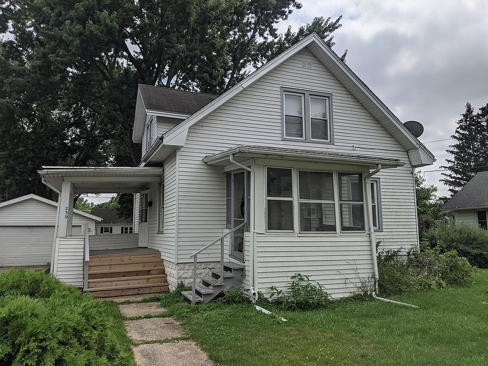 1st image of 239 Grand Ave