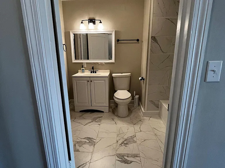 2153 Memorial Ct #3 — Photo 7