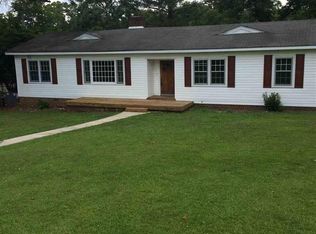 1980 Lookout Cir, Gadsden, AL 35904