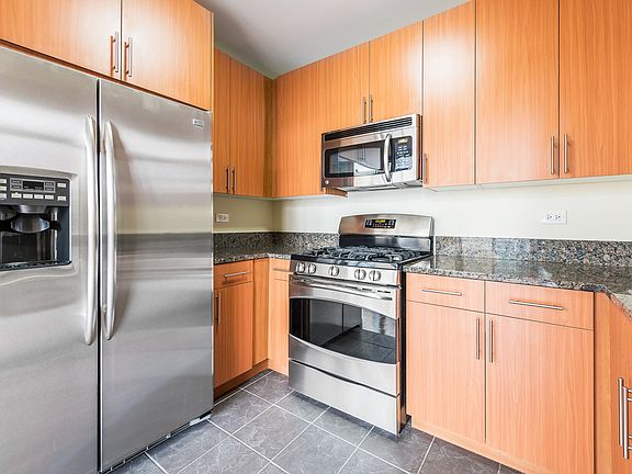 4th image of 100 W 26th St APT 7H