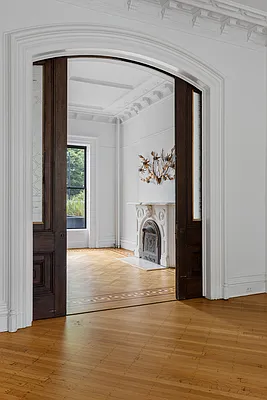 Rented by Luxe Group | media 17