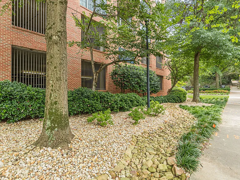 395 Central Park Pl NE #720 — Photo 52