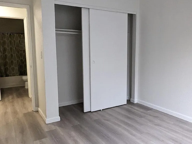 9173 Beaulieu Way — Photo 10