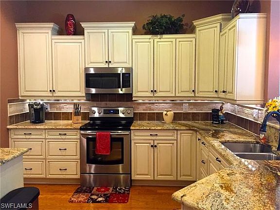 3rd image of 9059 Estero River Cir
