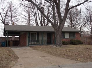 2055 Gerard Park Ln, Hazelwood, MO 63042