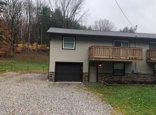 1528 Trares Rd, Mogadore, OH 44260