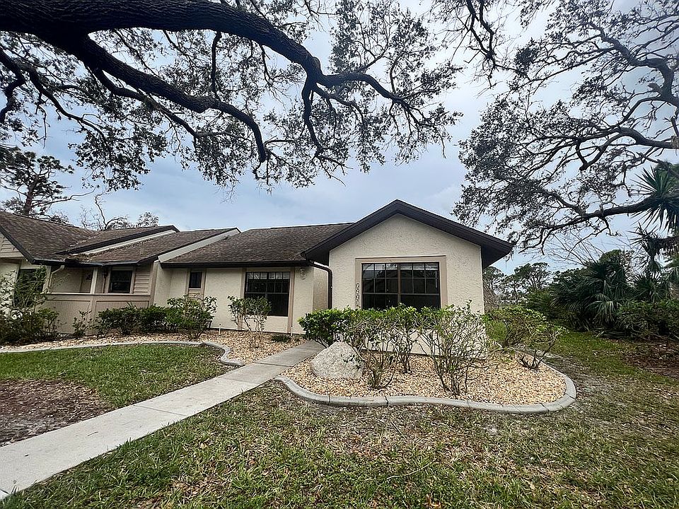 1st image of 5901 Mashie Cir