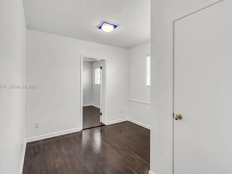 3640 SW 25th St #1 — Photo 8