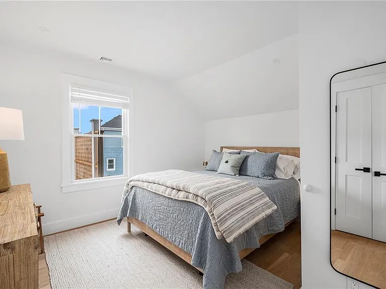 69 Connection St — Photo 38