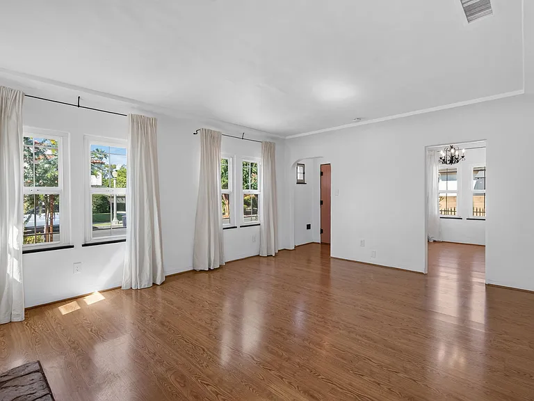 3533 Elmwood Dr — Photo 14