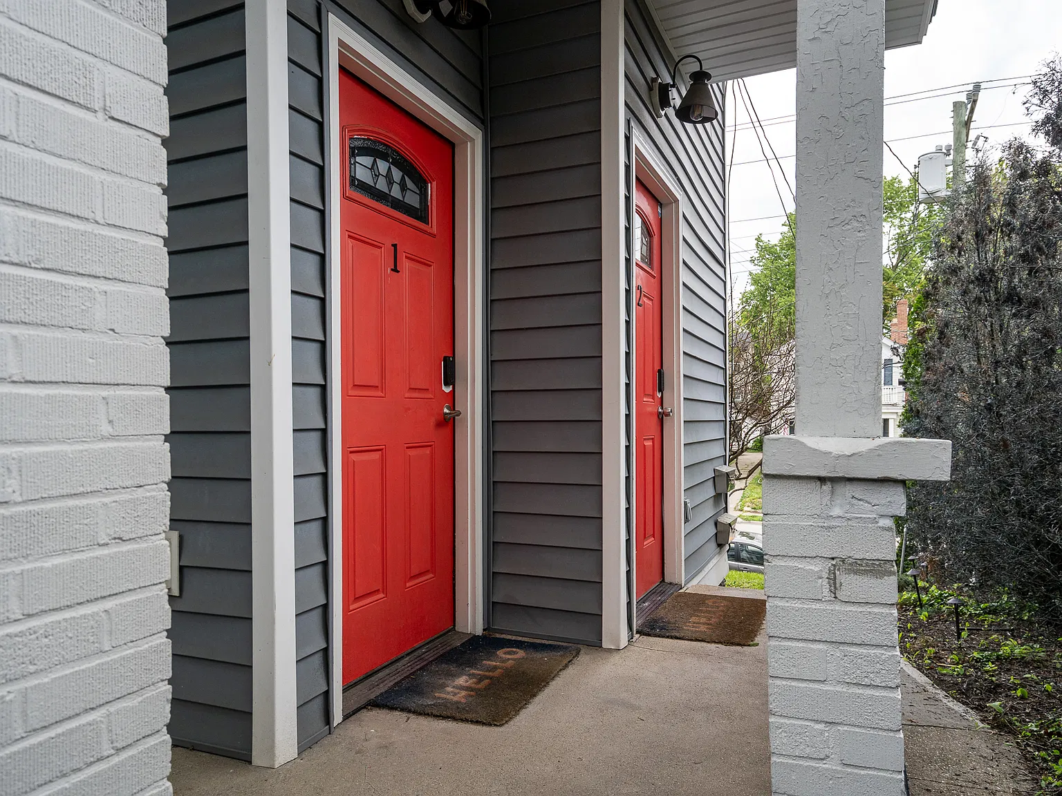 2711 Price Ave — Photo 2