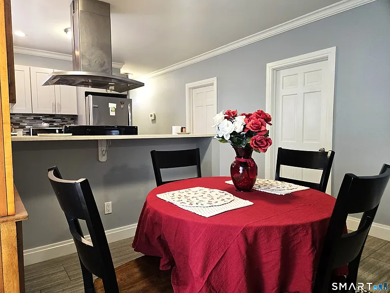 206 Scofield Ave — Photo 4