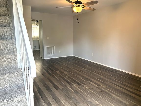 4th image of 1046 Tammy Court