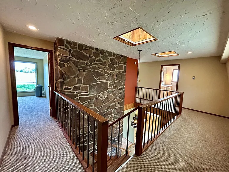 225 Mission View Dr — Photo 23