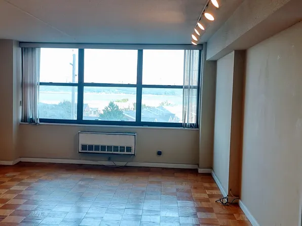 7002 Blvd East image 5 of 31