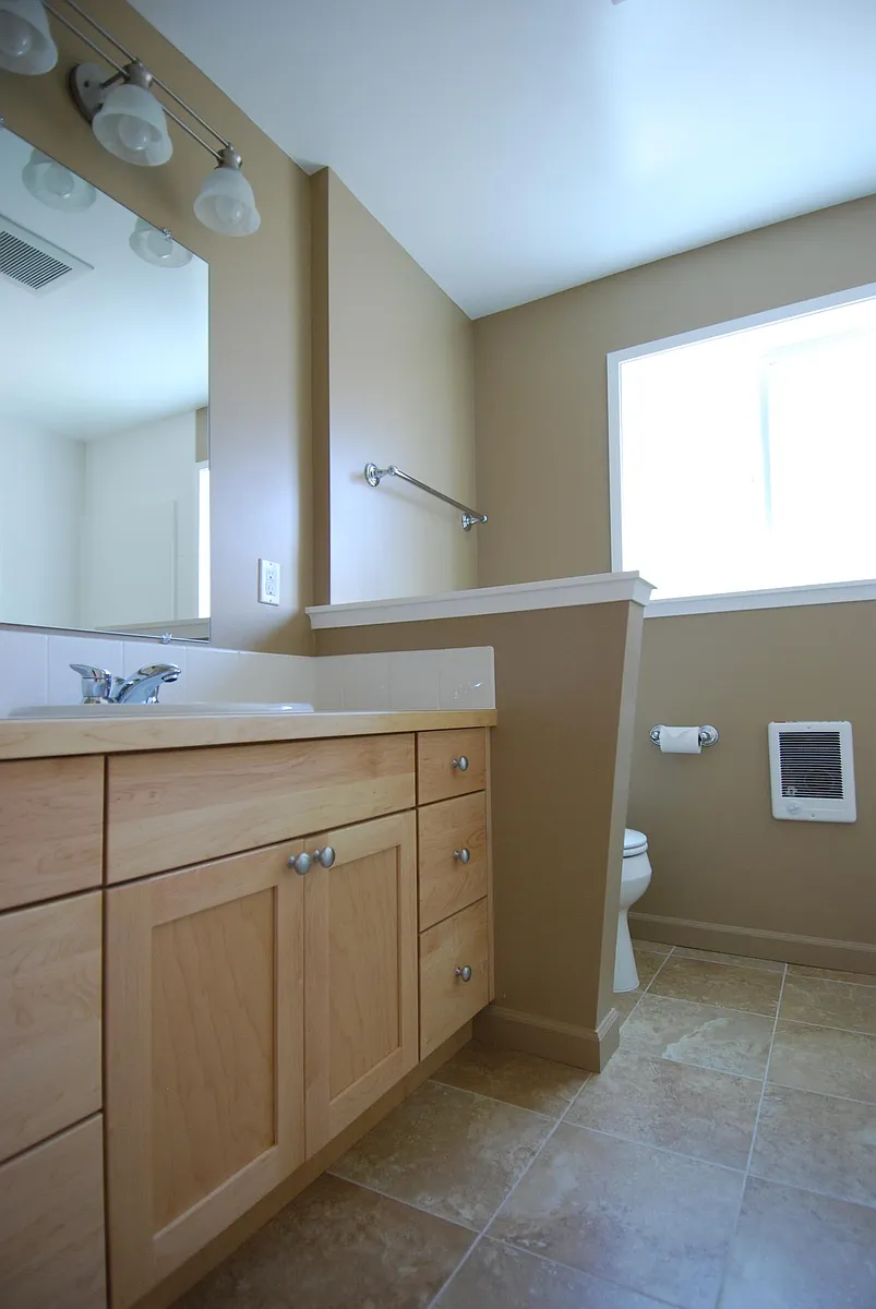 bathroom - 6414 26th Ave NW #6414