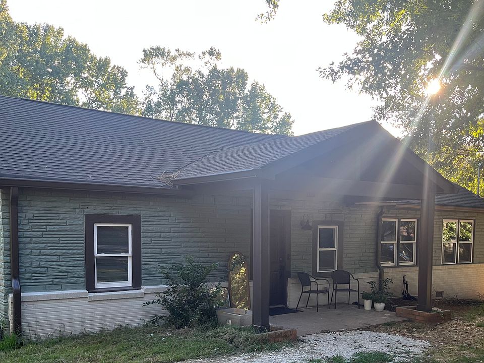 1st image of 626 Oakhurst Dr