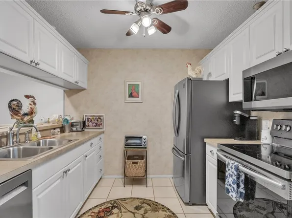 38 Plantation Dr APT 202, Vero Beach, FL 32966
