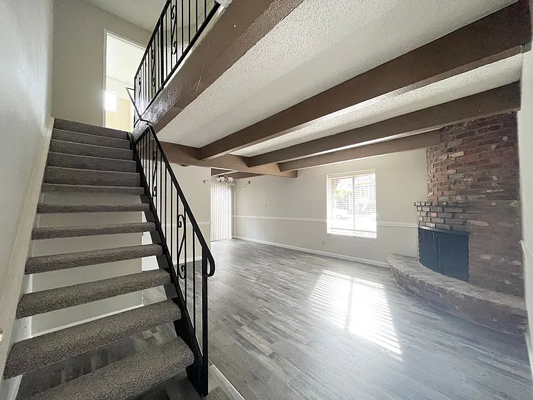 2805 - 2807 H Street - Fireside West — Photo 3