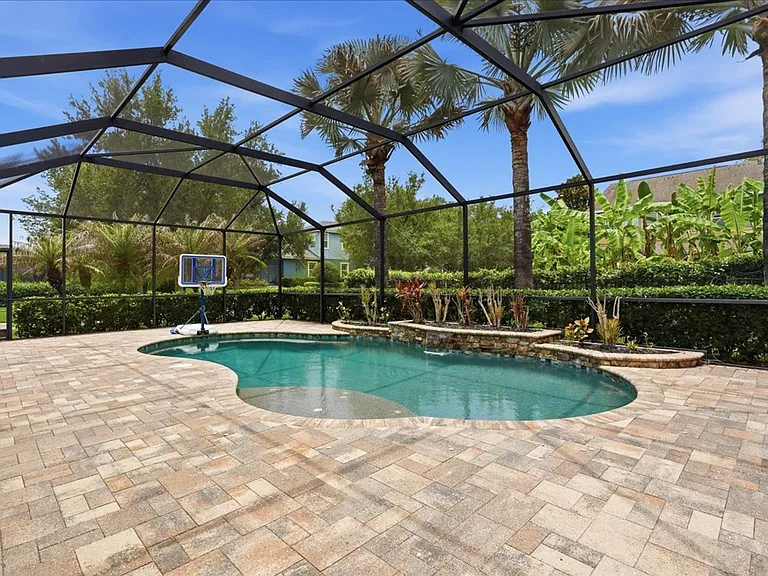 5333 Sagecrest Dr — Photo 9