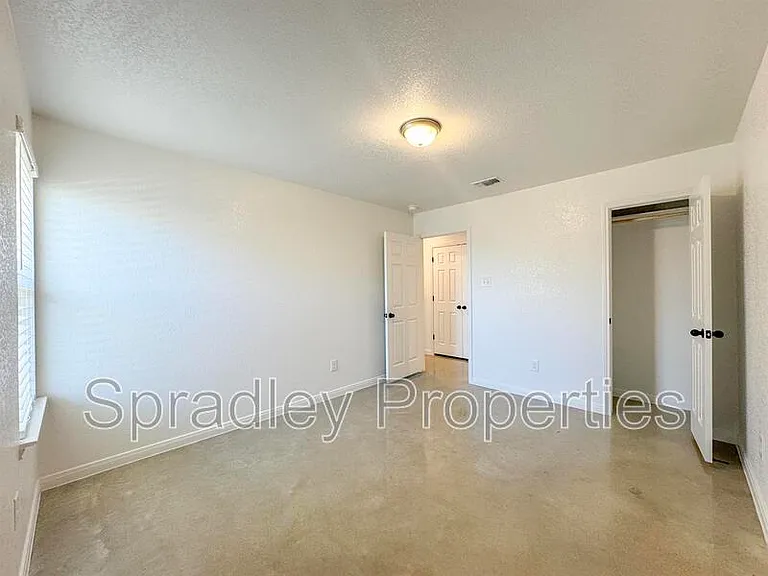 9110A Winding Ct — Photo 8