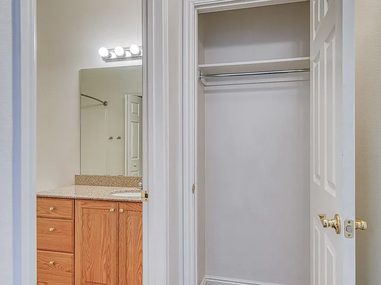 Stone Brook Apartments — Photo 63