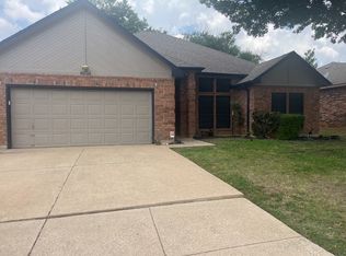 6016 Fern Meadow Rd, Arlington, TX 76017