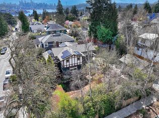 4327 Eastern Ave N, Seattle, WA 98103